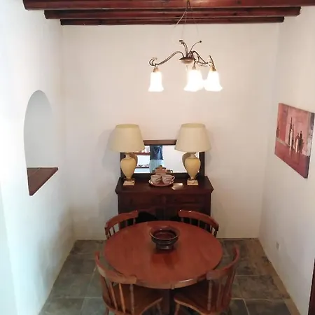 Holiday home Da Vinci Stone House